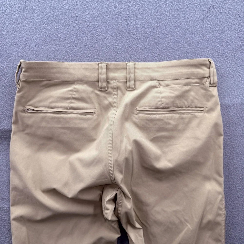 Bluffworks Pants Mens 31x34 (Fit 30/33) Beige Ascender Regular Fit Travel Chino